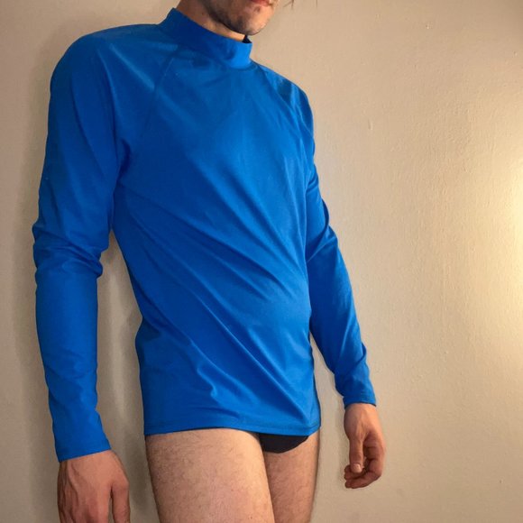 Amazon Essentials UPF 50+ Men's Long Sleeve Rashguard - Blue - Picture 5 of 5